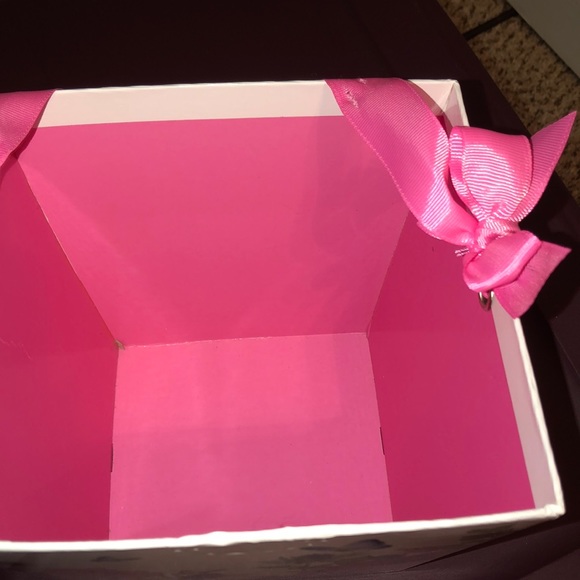 🌷Basket/Bucket🐣 - Picture 3 of 4